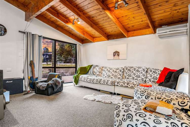 13 Moxham Grove Massey_5