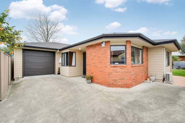 75a Harold Holt Avenue Onekawa_1