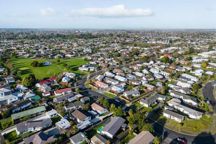 38 Garland Drive Saint Andrews_31