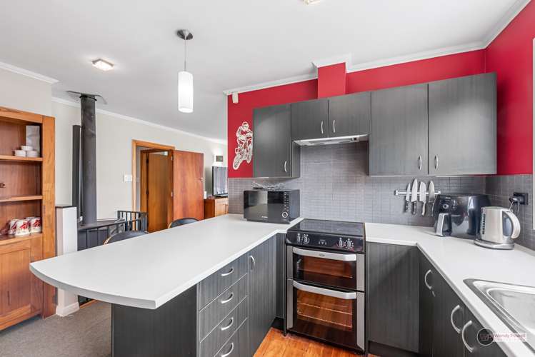 79 Glen Road Stokes Valley_8