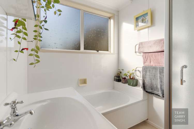 38 Yearsley Place Manurewa_11