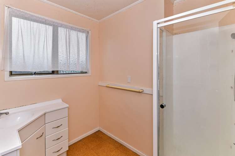 2 Lansdown Place Papakura_5