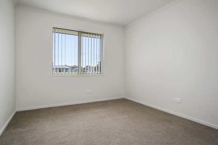 31 Plescher Crescent Leamington_10