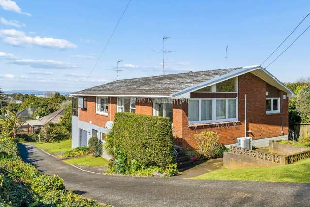 1 & 2/17a Rowan Road Epsom_2