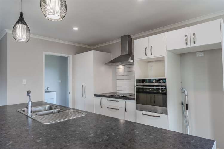 130 Rowses Road Aranui_38