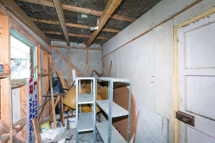 117 The Parade Island Bay_26