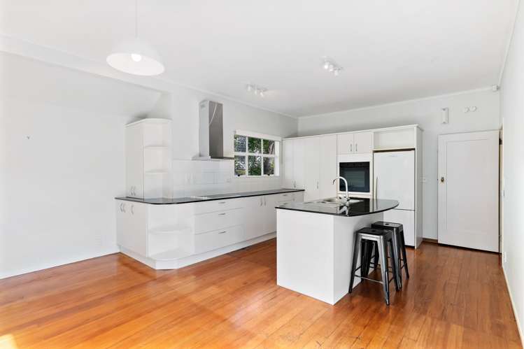 25 Apihai Street Orakei_5