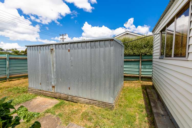11 Archlynn Road Kelston_17
