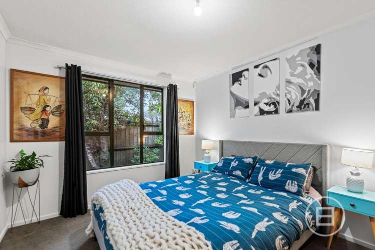 16 Shearwater Drive Woolston_9