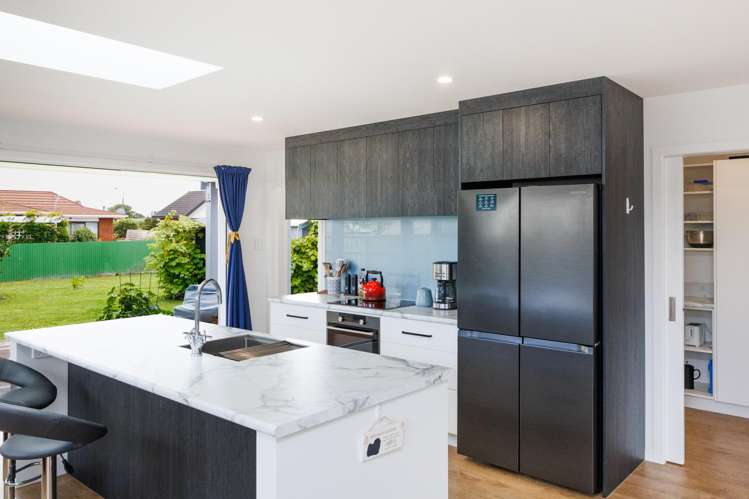 2 Montagu Street Feilding_23