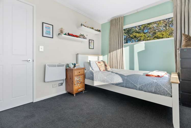 8 Waititiro Rise Stanmore Bay_18