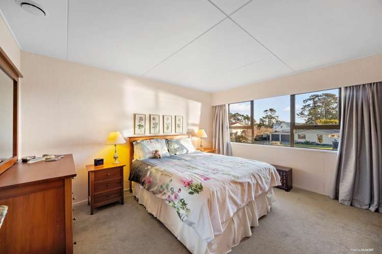 8 Heron Place Waiuku_13