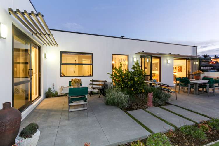 82 Karamea Street Whalers Gate_21