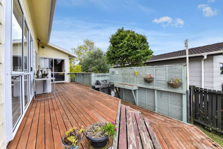 23 Sunningdale Street Wattle Downs_7