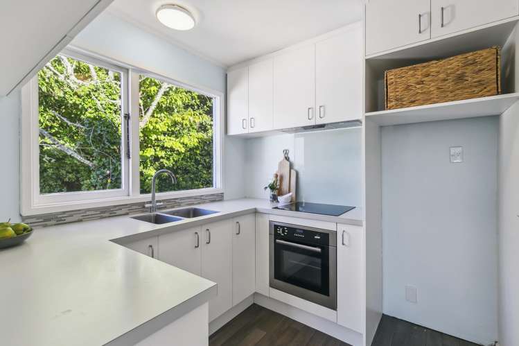 76b Collier Avenue Karori_5