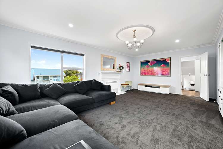 12 Resthill Crescent Glenview_11