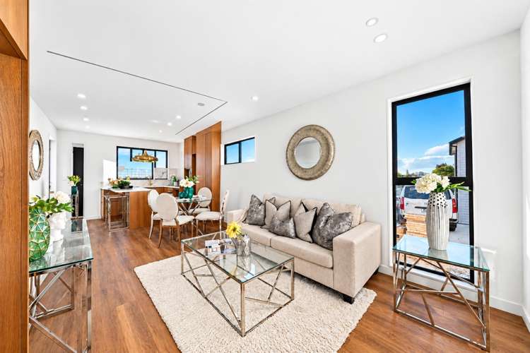 Lot 1-14/9 Marriott Road & 9 Cheris Place Pakuranga Heights_2