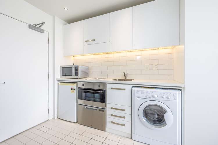 1013/10 Waterloo Quadrant Auckland Central_5