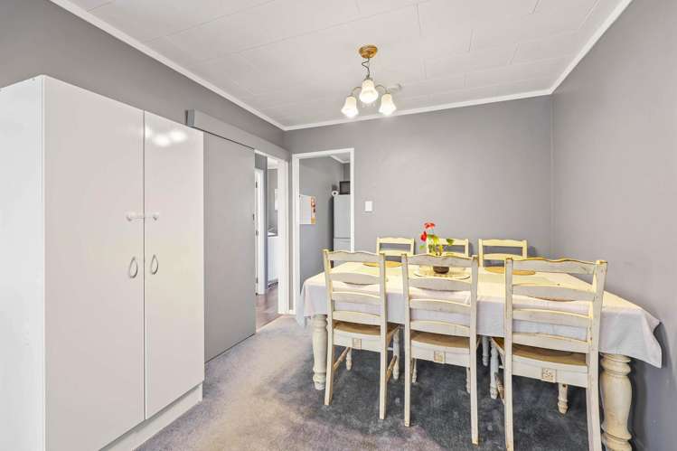 2/39 Blacklock Avenue Henderson_10