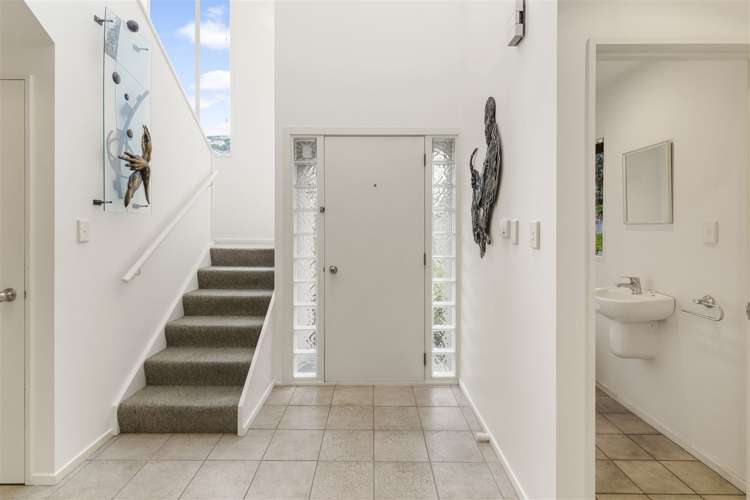 2/110 Nayland Street Sumner_8