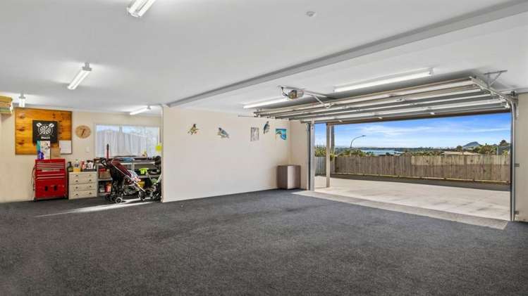 8 Utopia Park Heights Welcome Bay_16