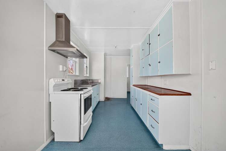 82 Opaki Road_3