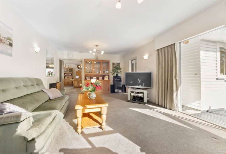17 Kimber Hall Avenue Mount Roskill_10