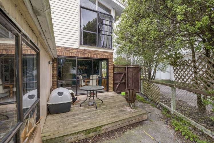 7 President Avenue Papakura_6