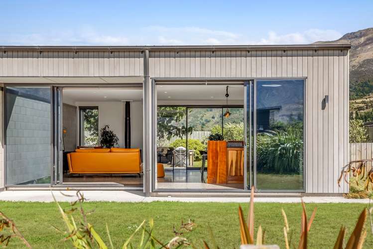 13 Isthmus Place Lake Hawea_8