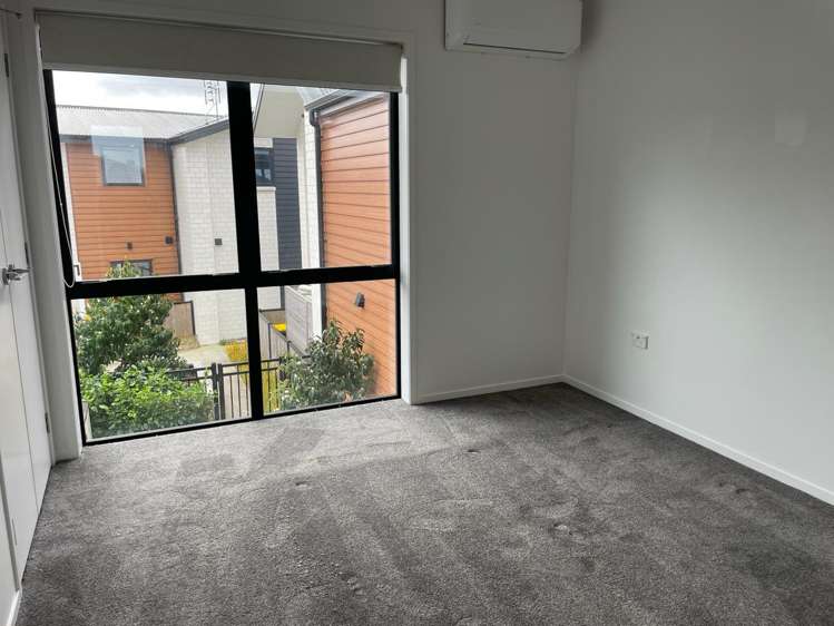 2/170 Don Buck Rd Massey_5