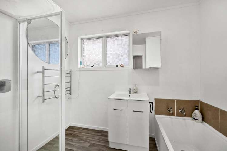 12 Tawa Street Hawera_13