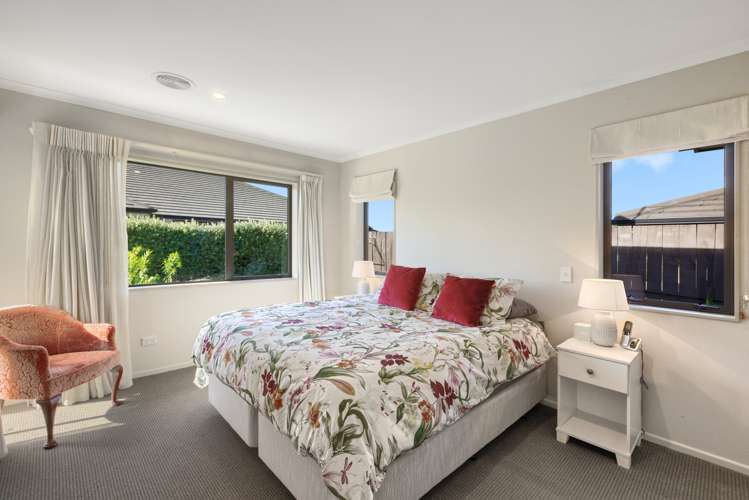 14 Merlot Drive Pyes Pa_13