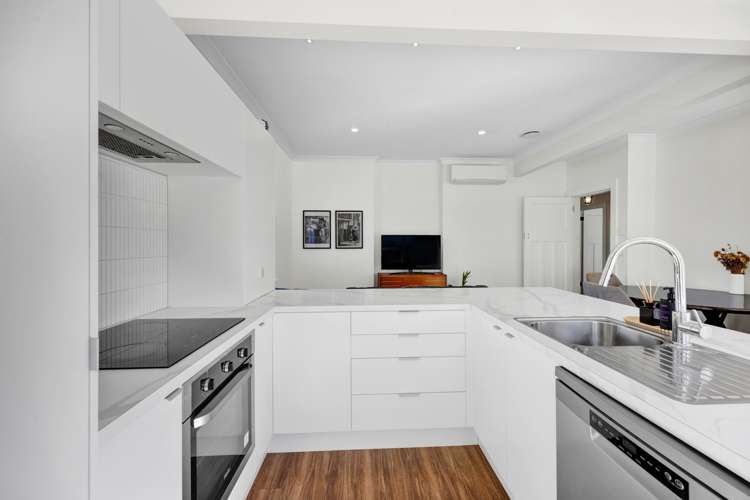 2 Moana Crescent Blagdon_1