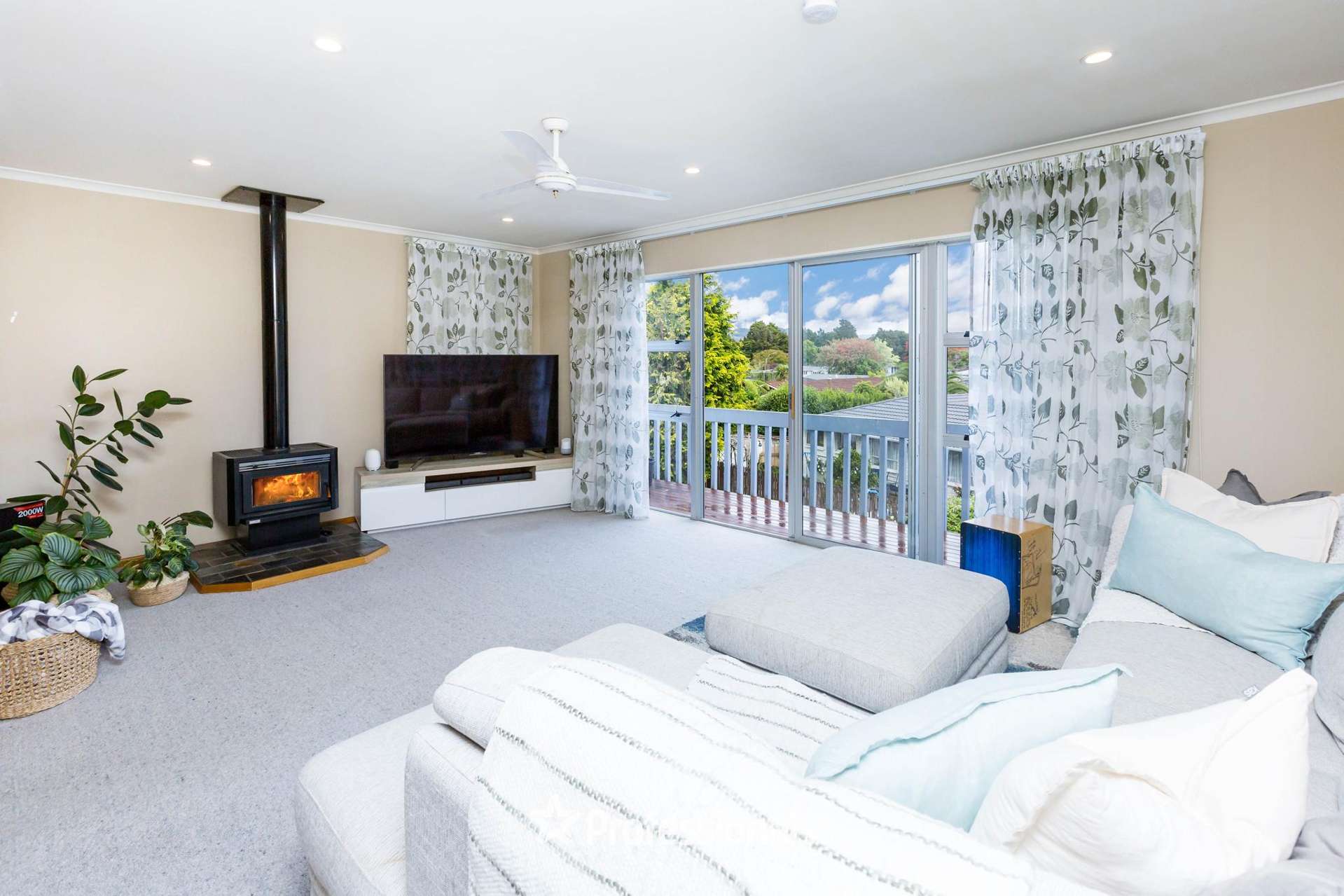 19 Haylock Grove Totara Park_0