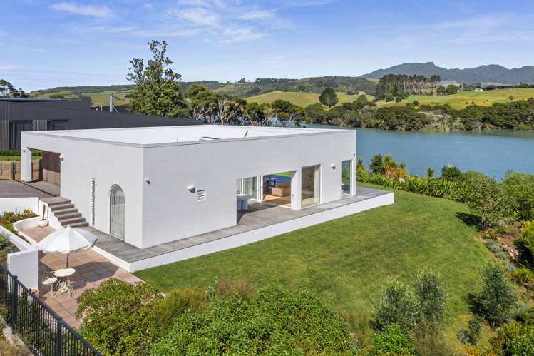 16 Rangitahi Road Raglan_26