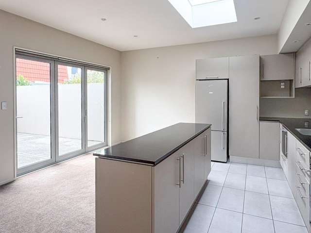 30 Rhodes Street Merivale_2