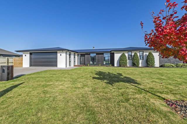 Stunning Home With Rural Views