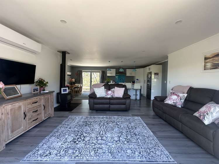 22 Riverside Road_3