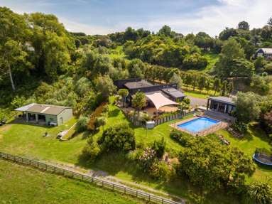 56e Te Puna Road_3