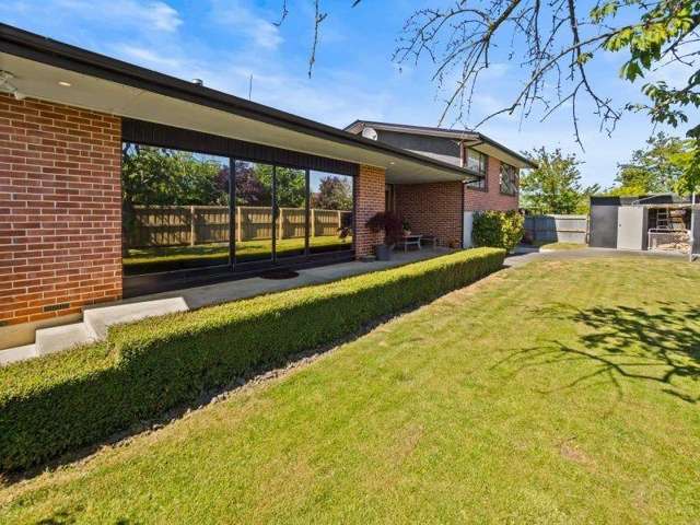 13 Bathurst Street 1383_2