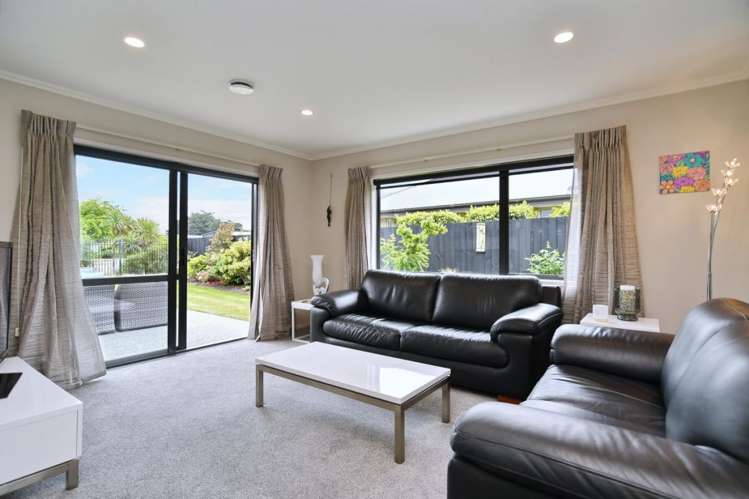 3 Orewa Close Parklands_15