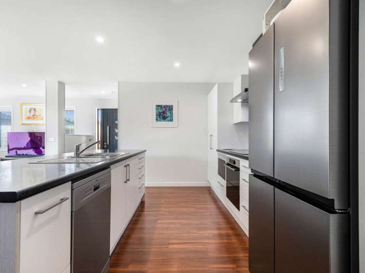 2/38 Courage Road Amberley_16