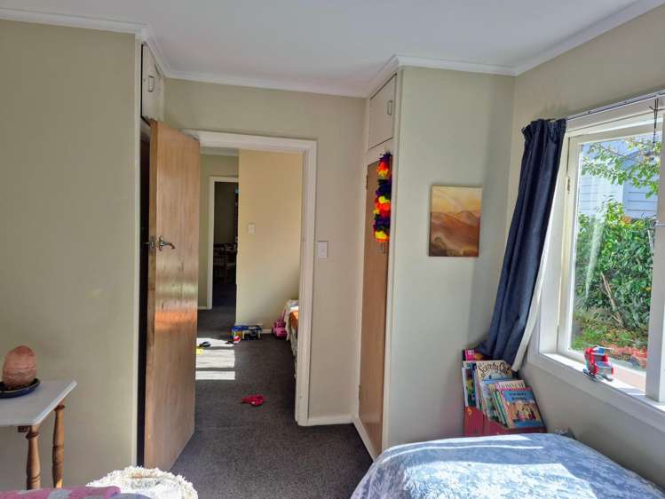 34 Tuatoru Street Eastbourne_12