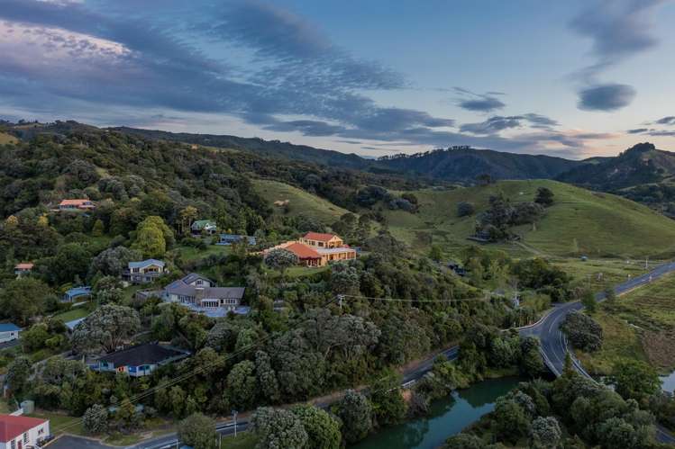213 Sh25 Kuaotunu-Wharekaho Rd Kuaotunu_12