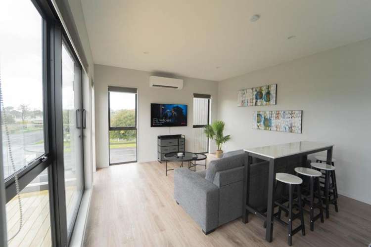 78 Fisher parade 10698_3