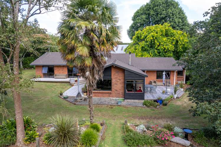 572 Pinnacle Hill Road Bombay_22