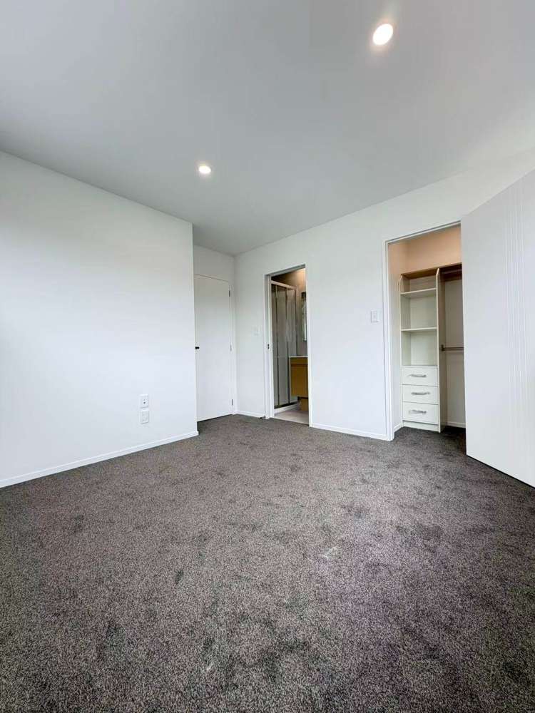 7/29 Crown Crescent Otara_7