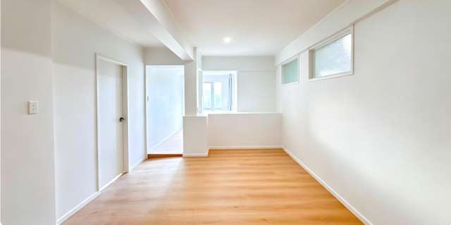 4 Ayton Drive Totara Vale_4