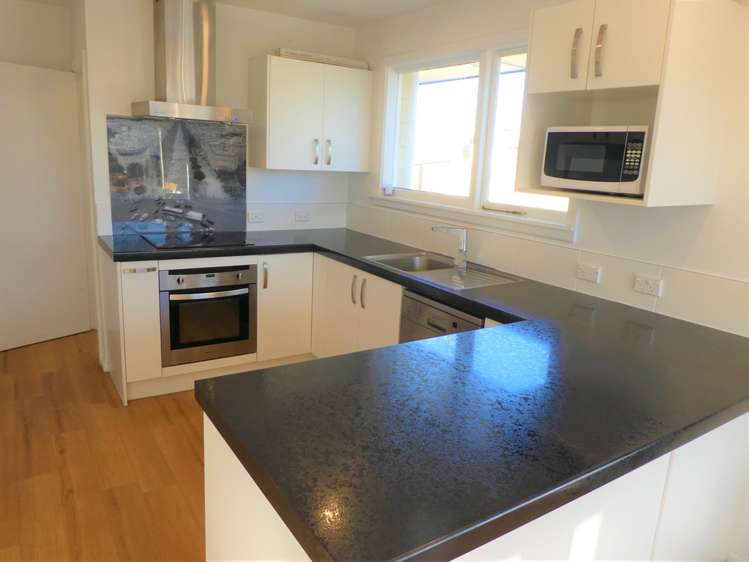 66 Woolley Street Avondale_8