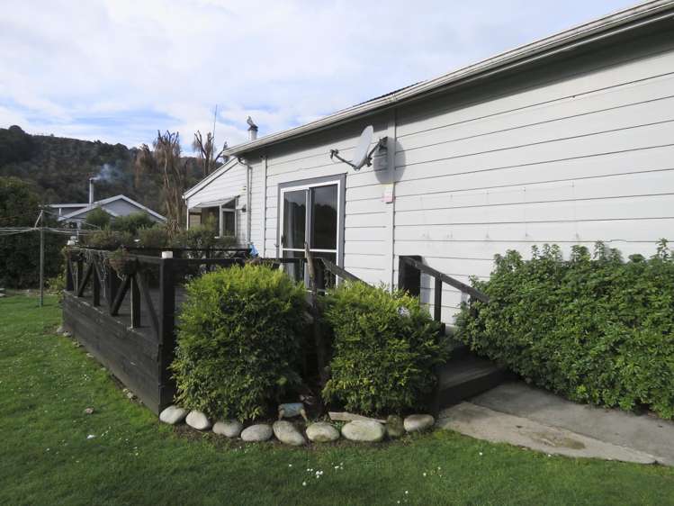51 Dick Street Reefton_23